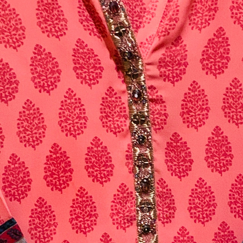Beautiful shirt by lime light .